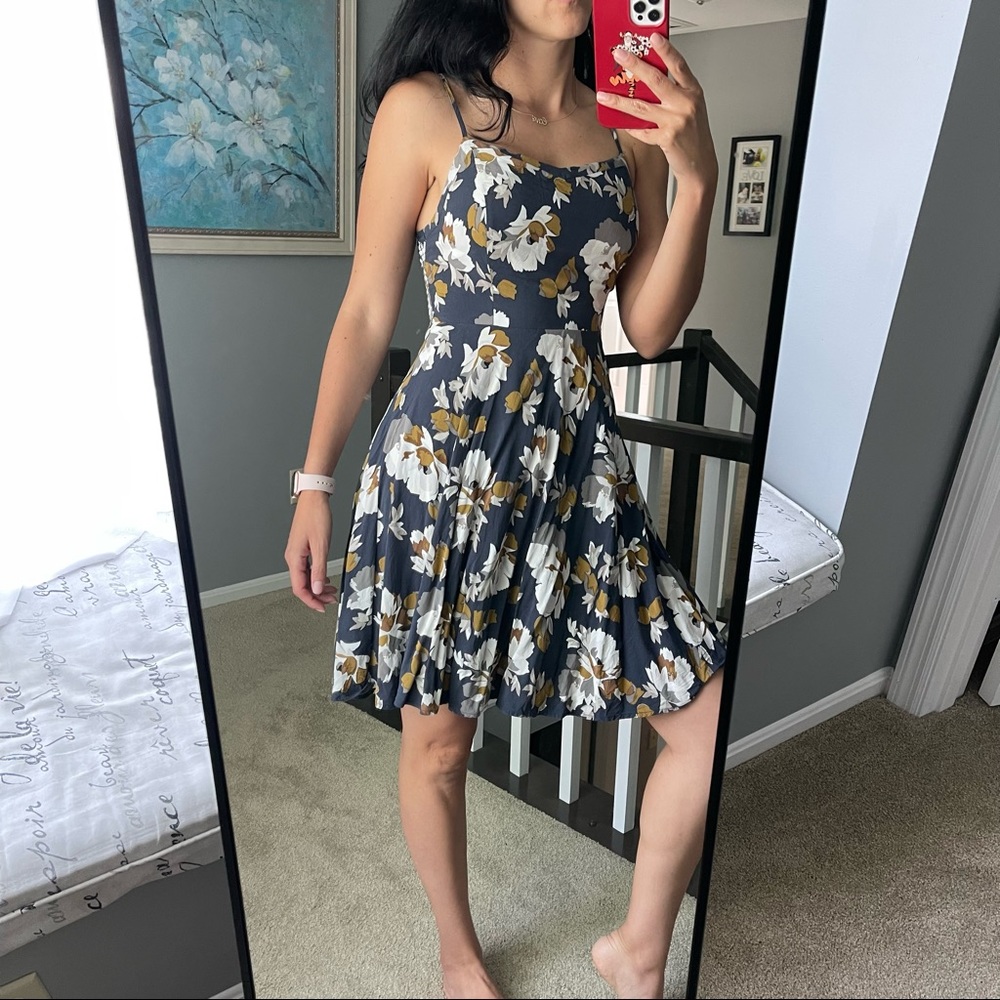 In new condition dress by old navy